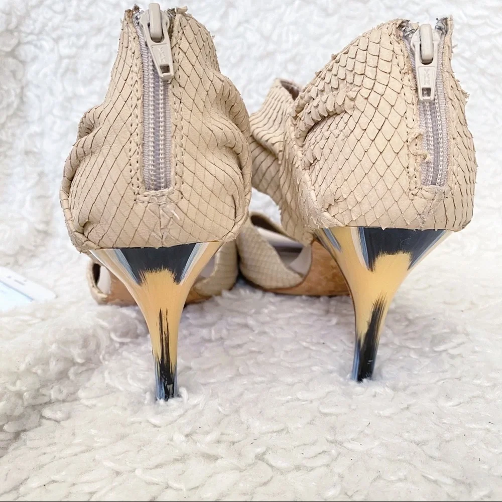 Isola Nude Woven Leather Heels Sandals Size 8.5 Open Toe